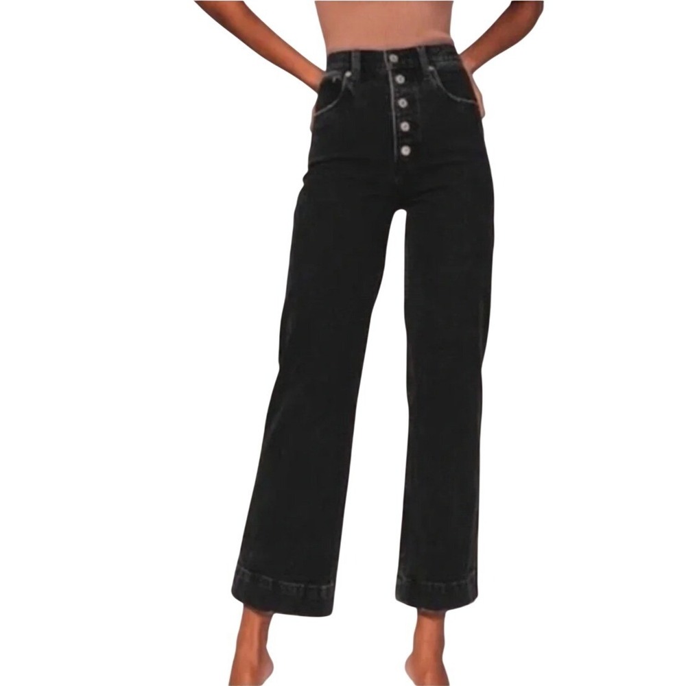 Abercrombie & Fitch the Crop Wide Leg‎ Ultra High Rise Jeans